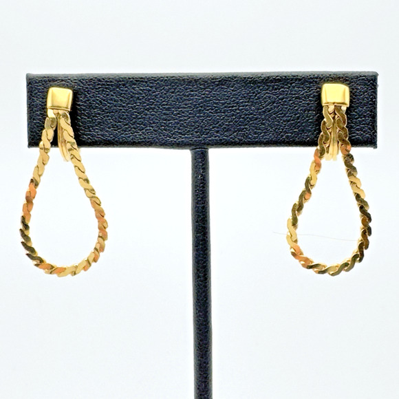 Monet Jewelry - Vintage Monet Serpentine Chain Earrings Dangle Clip On 1.5"